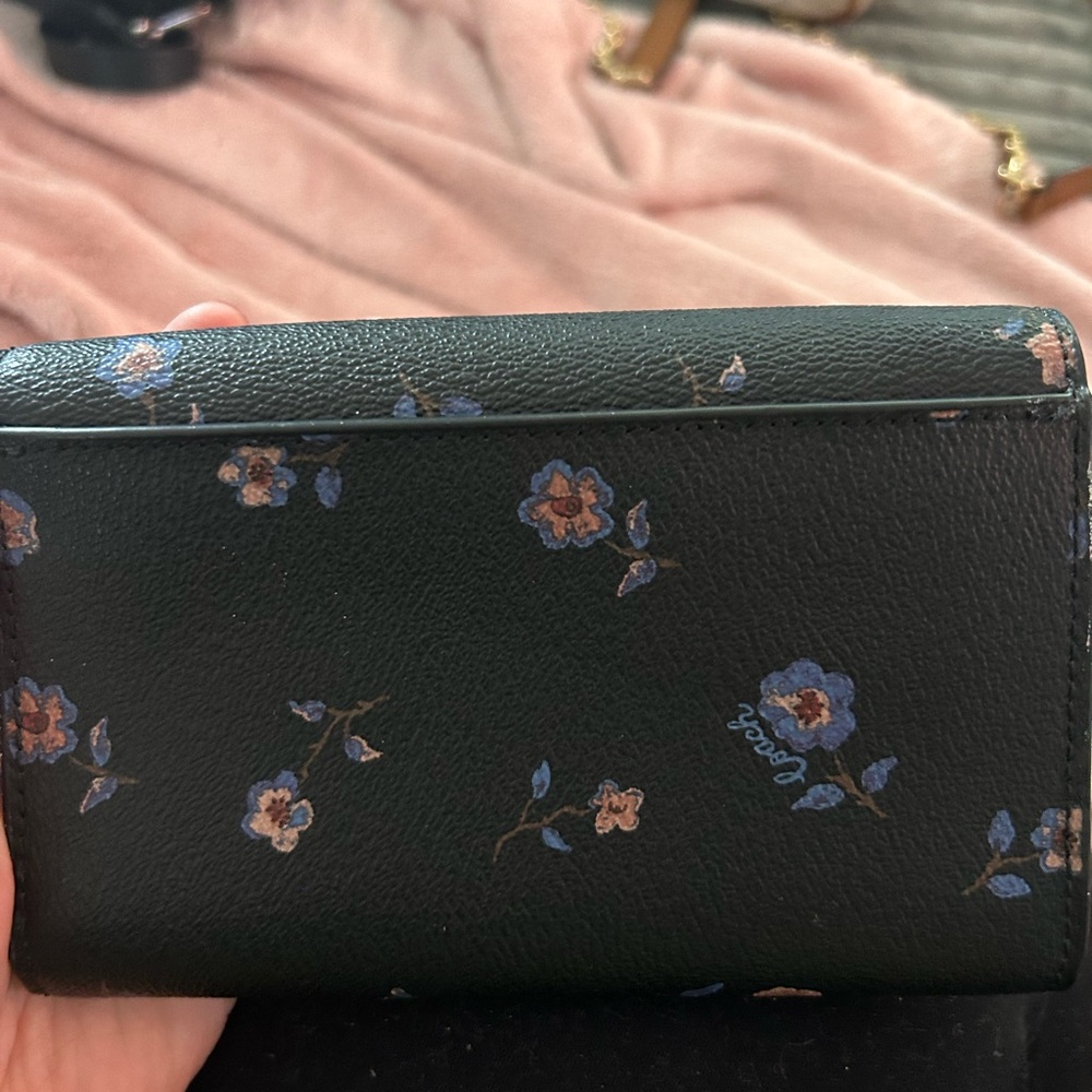 Coach Wallet - Picture 5 of 5